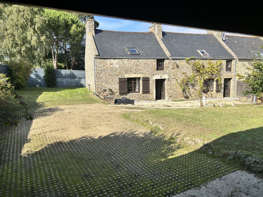 Maison de pays en pierres